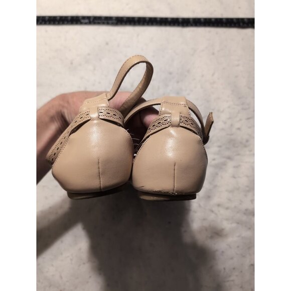 Torrid Women's Closed Almond Toe Flats Beige Size 9W #E15114 - Picture 5 of 9